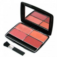 Paleta com 4 tons de blush.